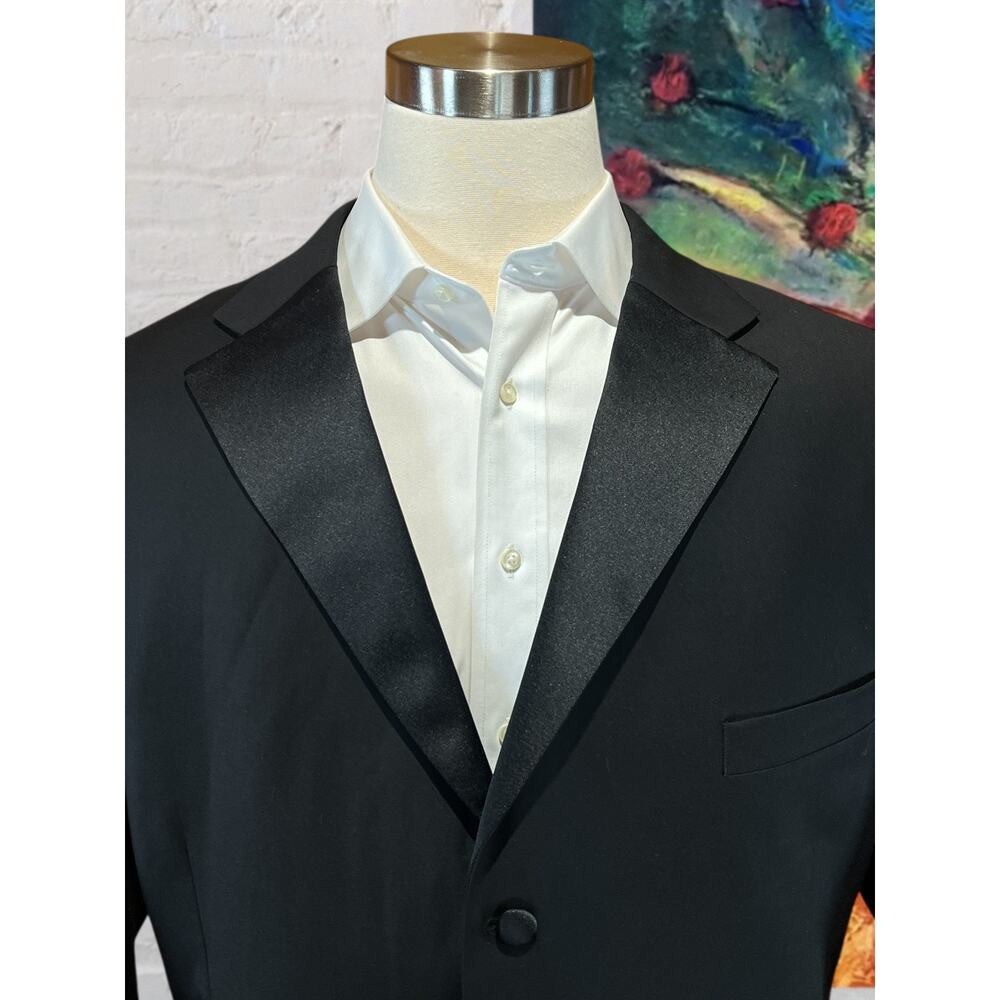 Valenti Uomo Mens 52R 46x32 Black Tuxedo 3 Button Formal Tux - Picture 2 of 16